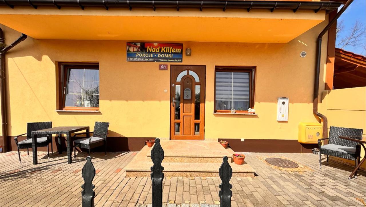 Pokoje Nad Klifem Trzesacz Luaran gambar